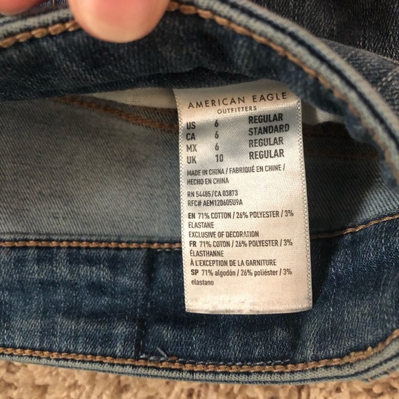 American Eagle ripped jeans - Picture 6 of 6